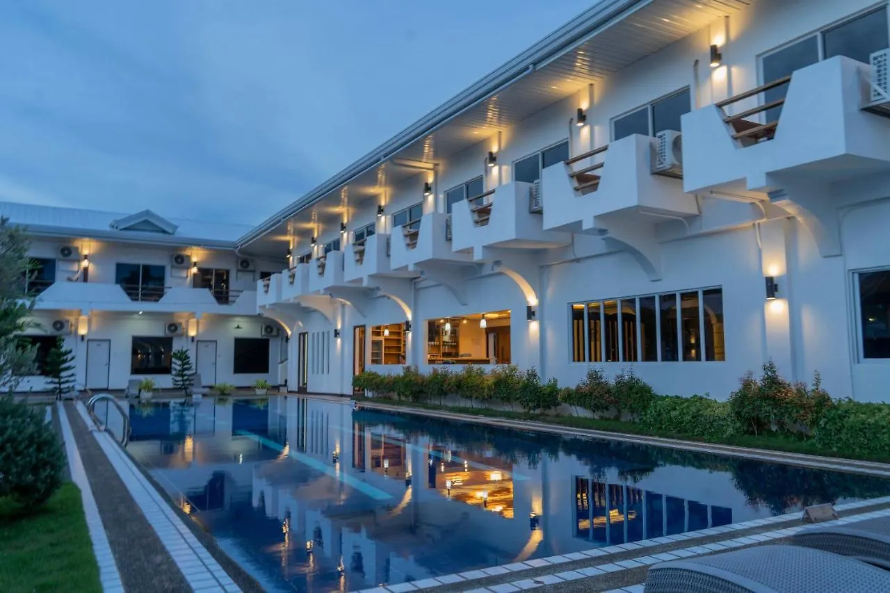 Adela Resort Panglao 0*,